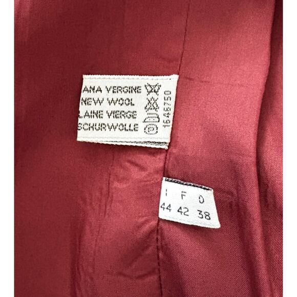 Vintage Italian Wool Burgundy Skirt Suit IT 44 / US 8–10 – Unique Blazer - Picture 5 of 11